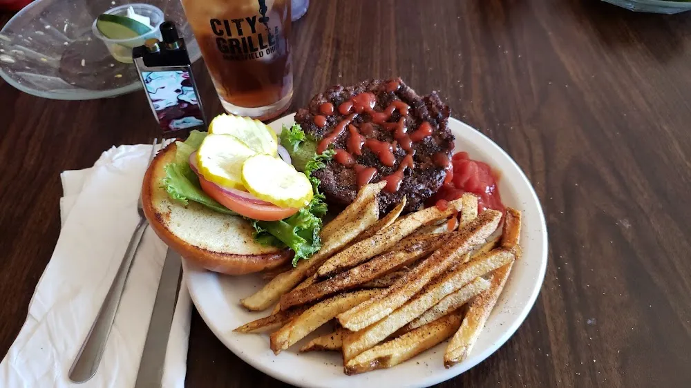 Cheeseburger N Fries